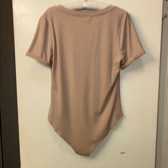 NWT Tan V-Neck Bodysuit XL - Picture 3 of 7